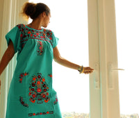 NEW Embroidered Pueblo Peasant Hand Embroidered Mexican Dress Hippie Vintage